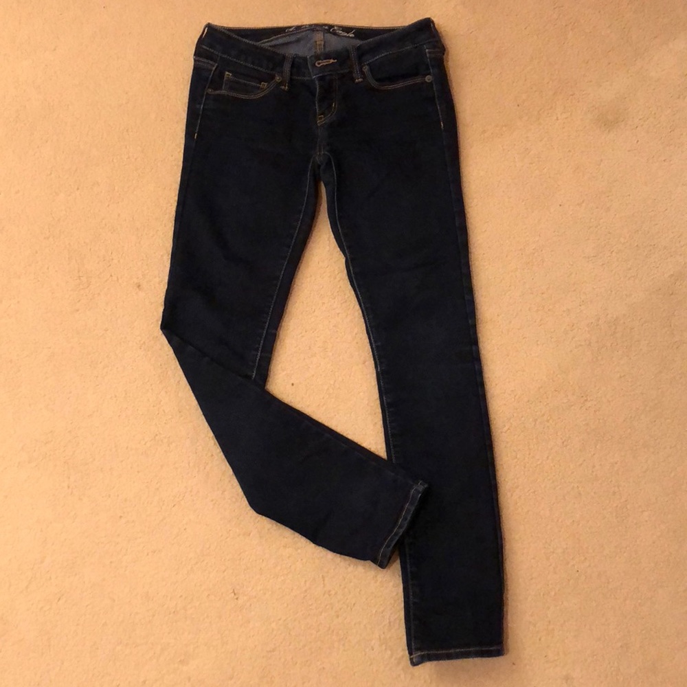 American eagle skinny dark wash jeans size 4short
